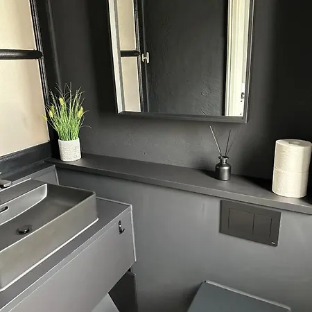 Dom wakacyjny Remise-berlin-gruenau Your Cozy And Comfortable To For Up To 6 People Between Mueggelsee And Berlin