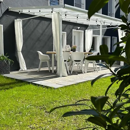 Casa de Férias Remise-berlin-gruenau Your Cozy And Comfortable To For Up To 6 People Between Mueggelsee And *