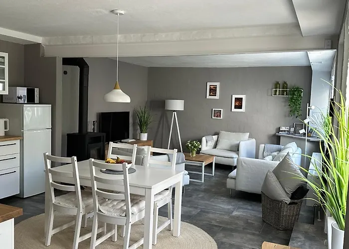 Vakantiehuis Remise-berlin-gruenau Your Cozy And Comfortable To For Up To 6 People Between Mueggelsee And