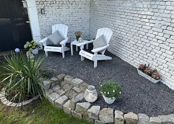 Vakantiehuis Remise-berlin-gruenau Your Cozy And Comfortable To For Up To 6 People Between Mueggelsee And