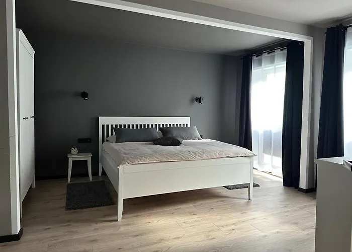 Remise-berlin-gruenau Your Cozy And Comfortable To For Up To 6 People Between Mueggelsee And * Berlijn