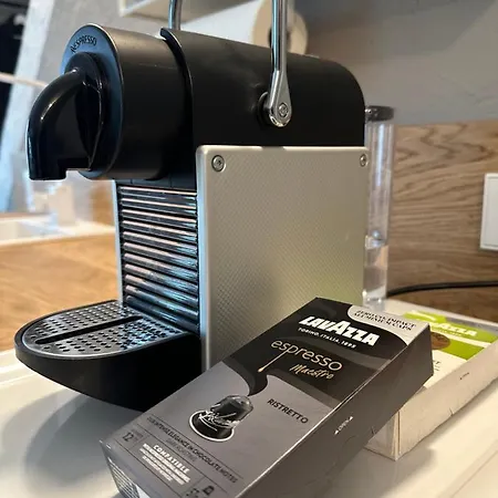 Remise-berlin-gruenau Your Cozy And Comfortable To For Up To 6 People Between Mueggelsee And 펜션 *