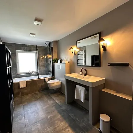 Remise-berlin-gruenau Your Cozy And Comfortable To For Up To 6 People Between Mueggelsee And *