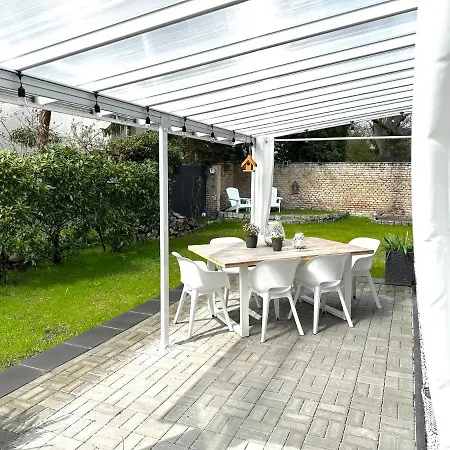 Remise-berlin-gruenau Your Cozy And Comfortable To For Up To 6 People Between Mueggelsee And ברלין