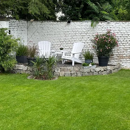 Remise Berlin-grünau: Cozy Retreat For 6 Near Müggelsee Holiday home