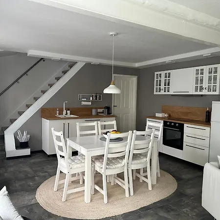 Remise Berlin-grünau: Cozy Retreat For 6 Near Müggelsee * Berlin